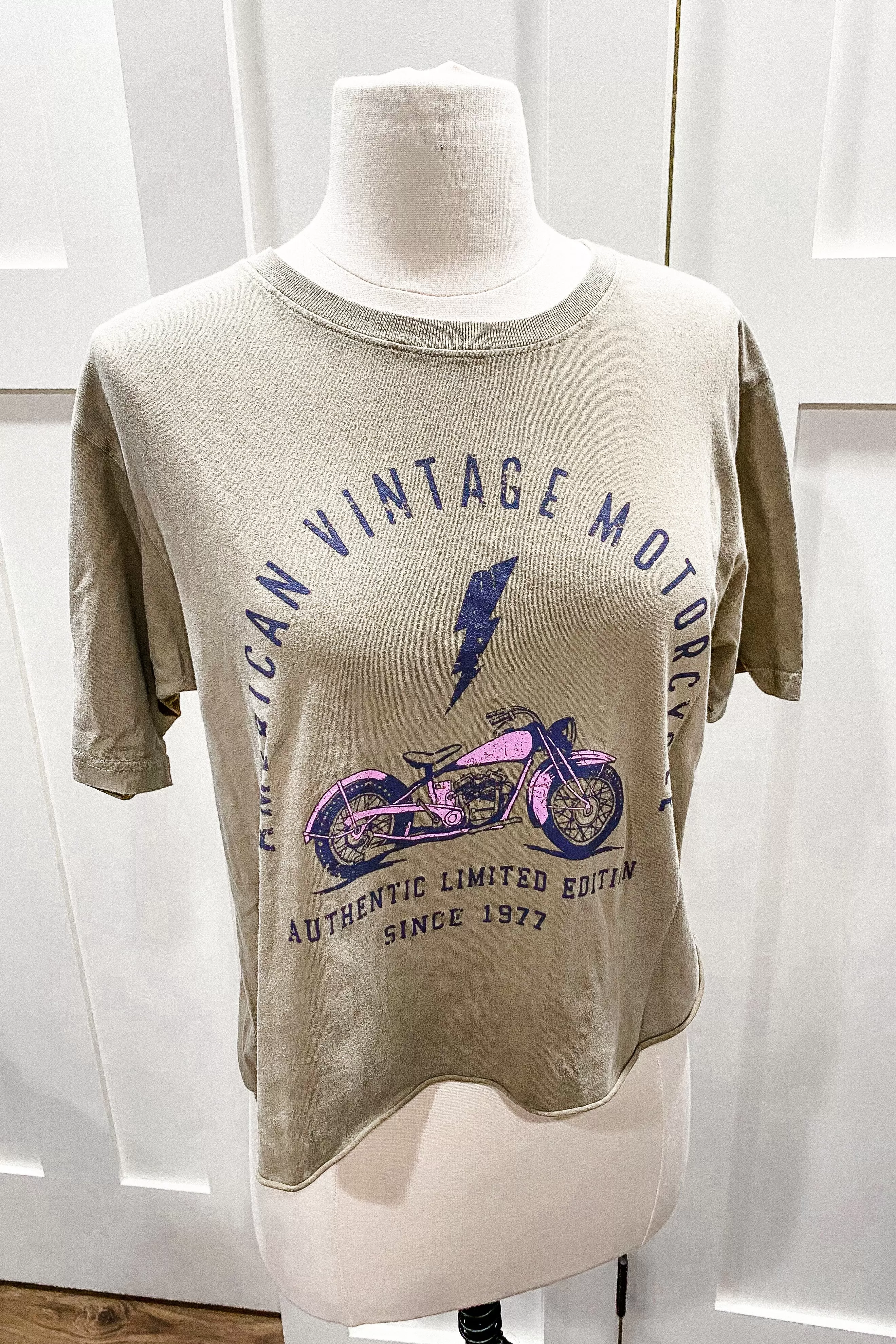 American Vintage Motorcycle Sage Cropped Tee