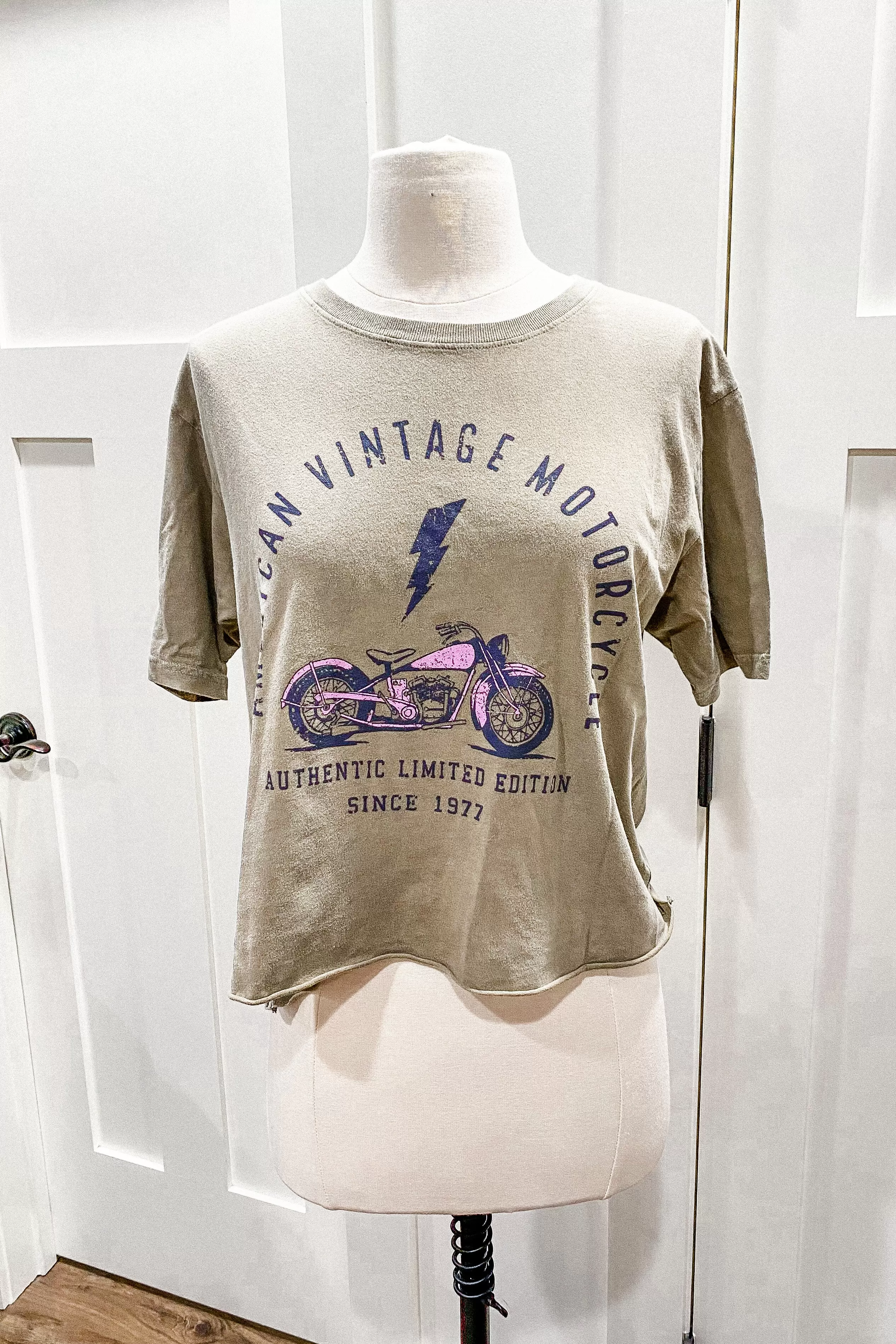 American Vintage Motorcycle Sage Cropped Tee