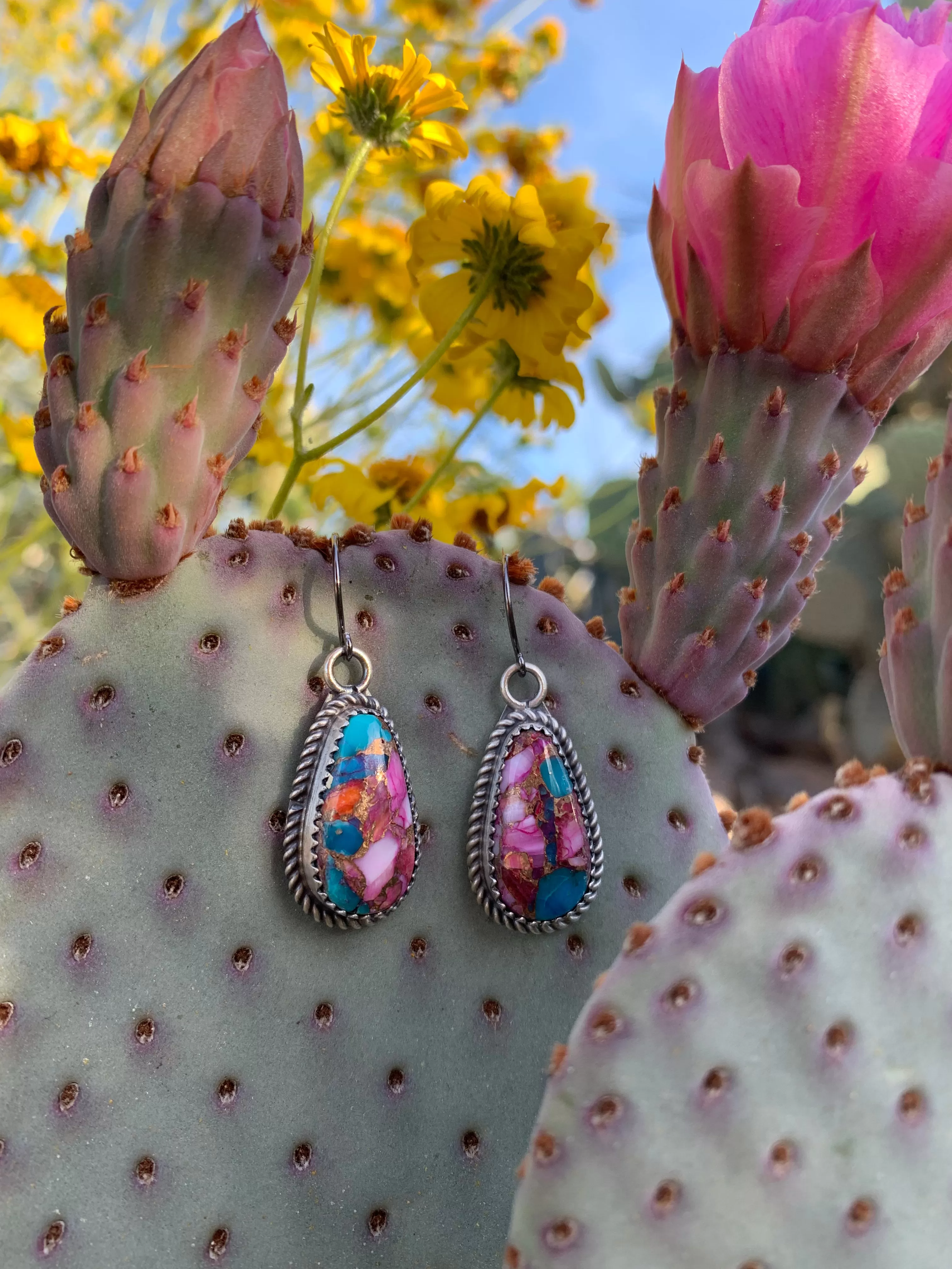 Dahlia Spiny Oyster & Turquoise earrings