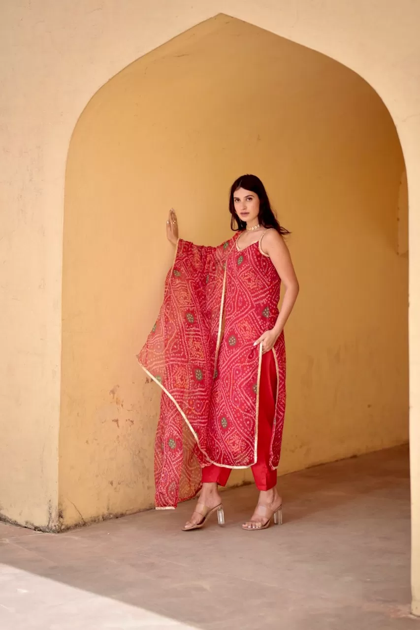 Laal bandhej straight kurta set