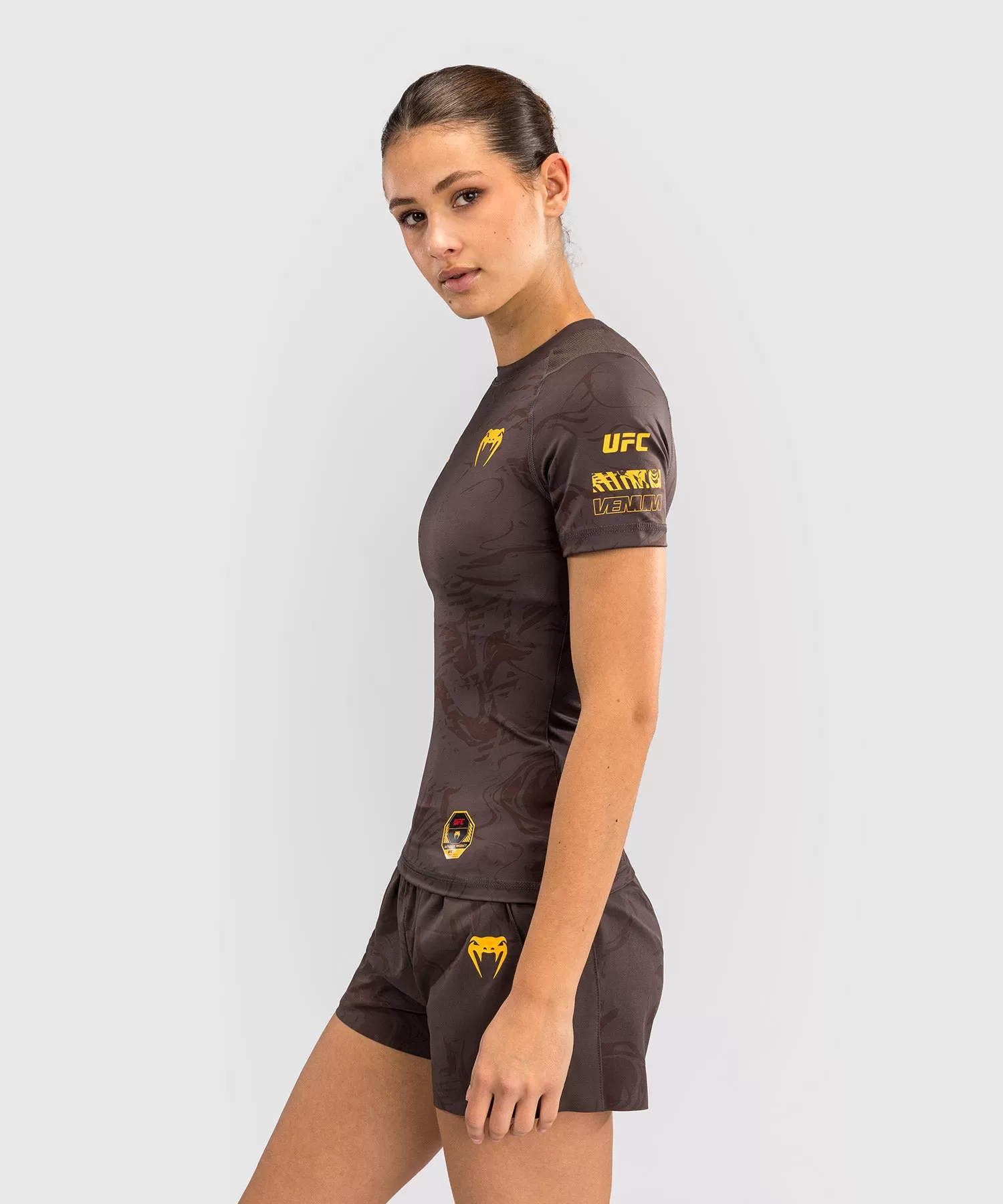 UFC Fusion by Venum Fight Week Women’s Performance Short Sleeve Rashguard - Solid Earthen Brown